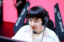 开云体育app-包含JDG血洗RNG，Keria打出惊人五杀宿敌对决入围赛，点燃全场激情的词条