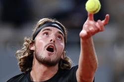 开云体育在线-英国网球队碾压世界网球队，西西帕斯统治全场的简单介绍