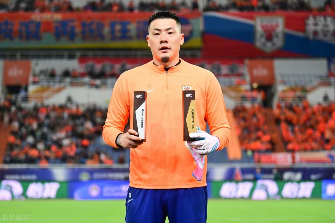 在最近的比赛中,球员们用实际行动证明了自己的强大 在最近的比赛中,球员们用实际行动证明了自己的强大