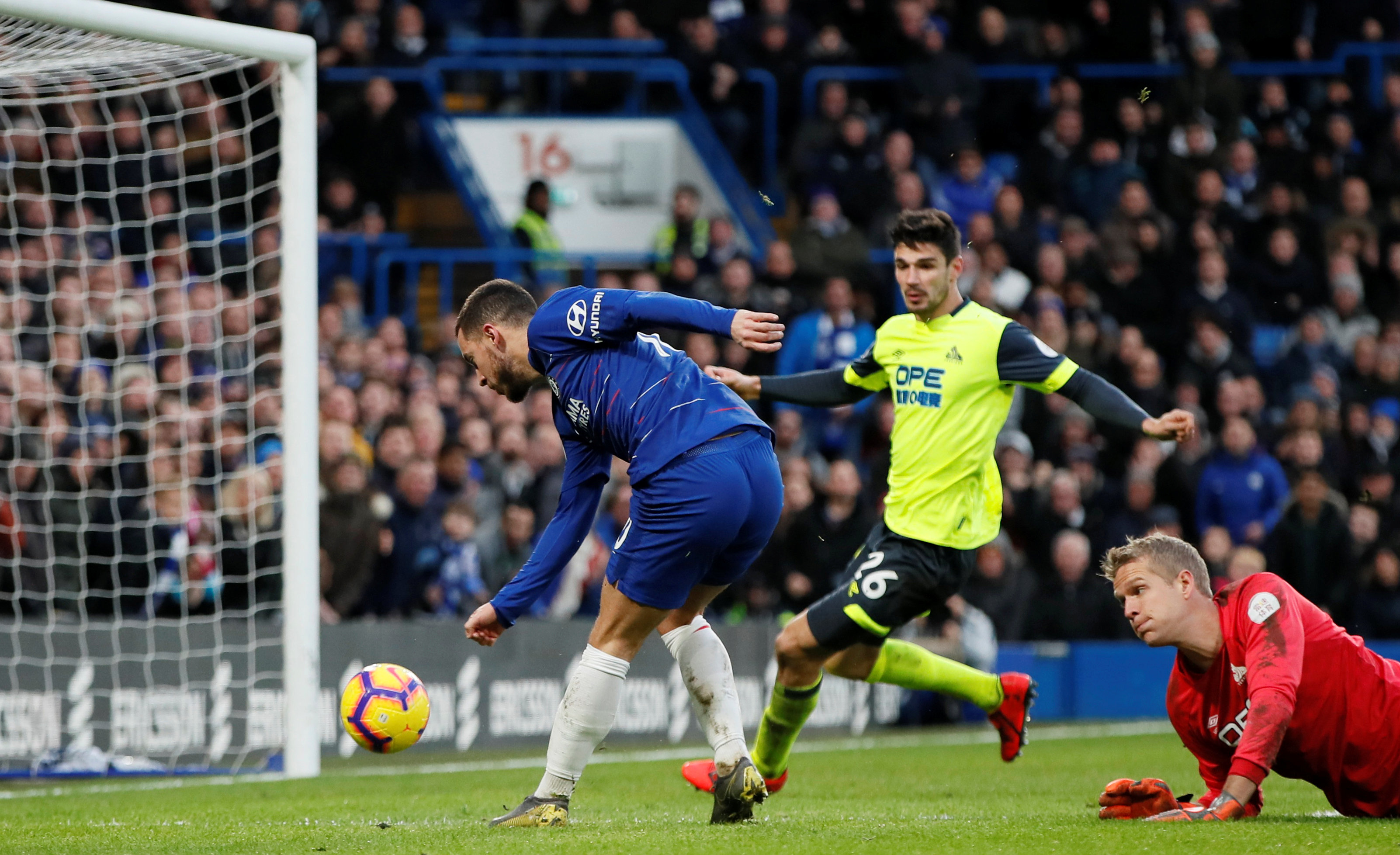 关于切尔西攻入制胜一球,稳坐英格兰足球联赛榜首位置的信息 关于切尔西攻入制胜一球,稳坐英格兰足球联赛榜首位置的信息