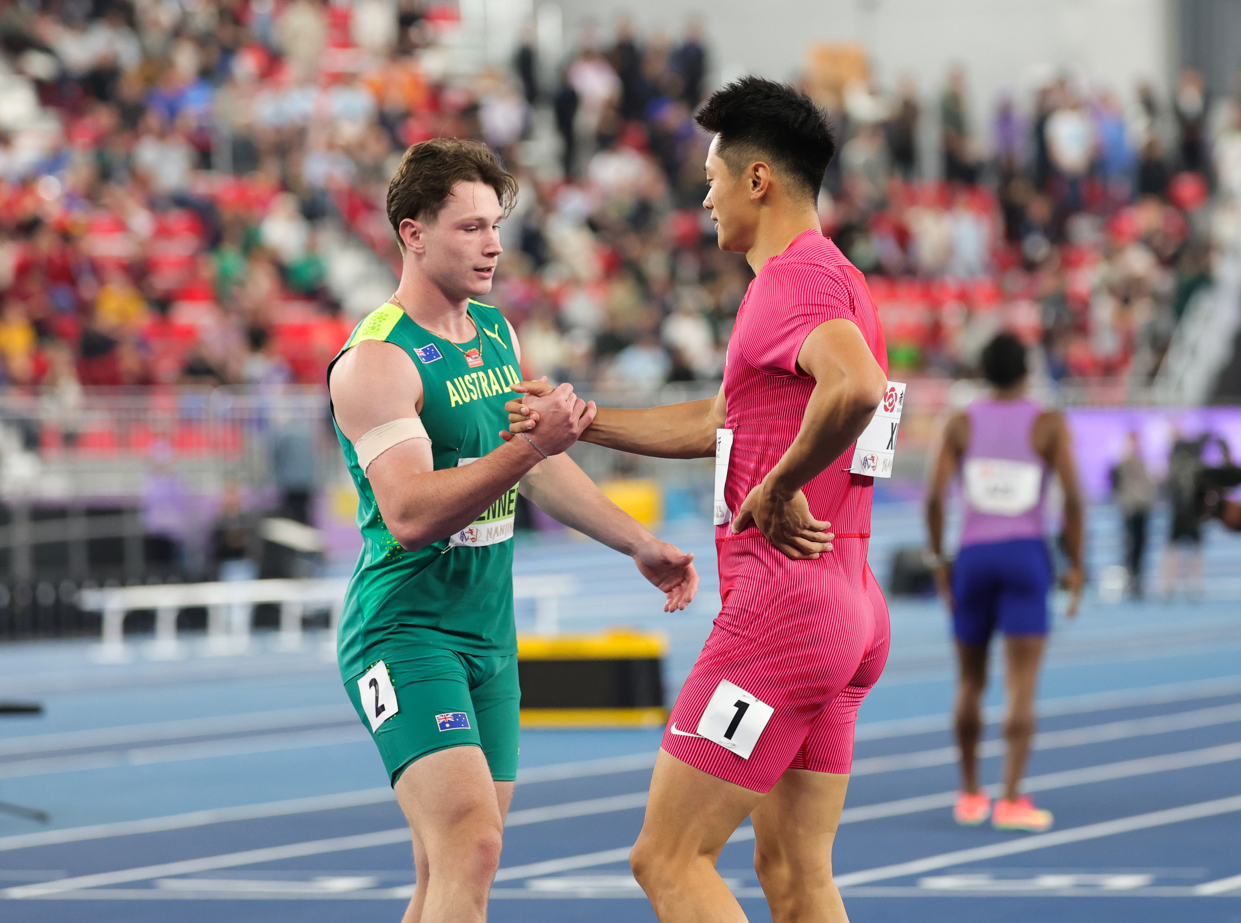 关于田径选手赛后落泪，背后故事感人的信息