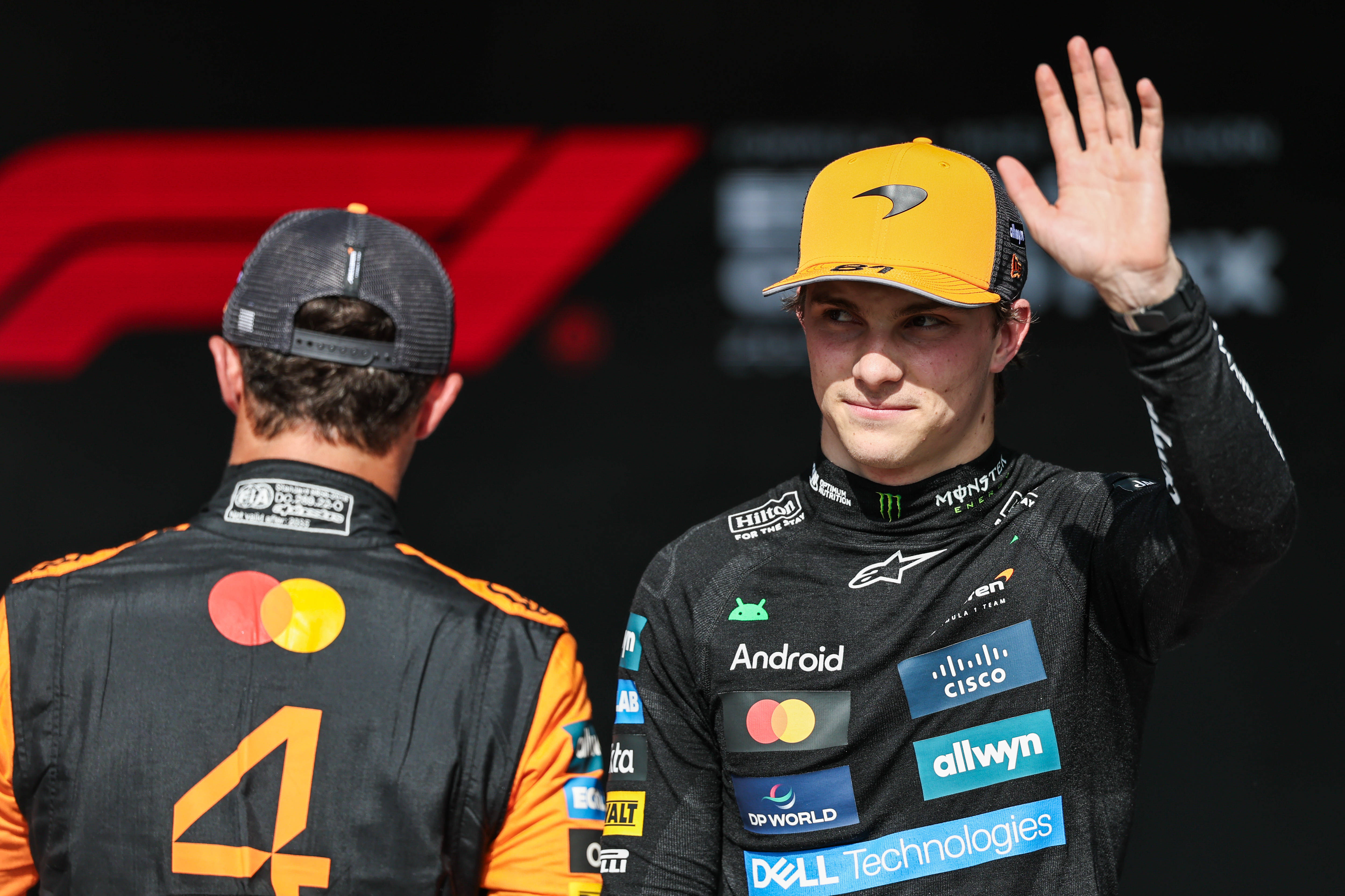 包含迈凯伦鏖战法拉利,周冠宇状态火热的词条 包含迈凯伦鏖战法拉利,周冠宇状态火热的词条